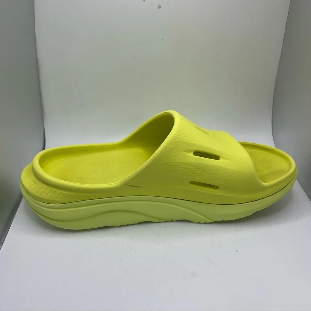 Youth Hoka One One Slides Size 4